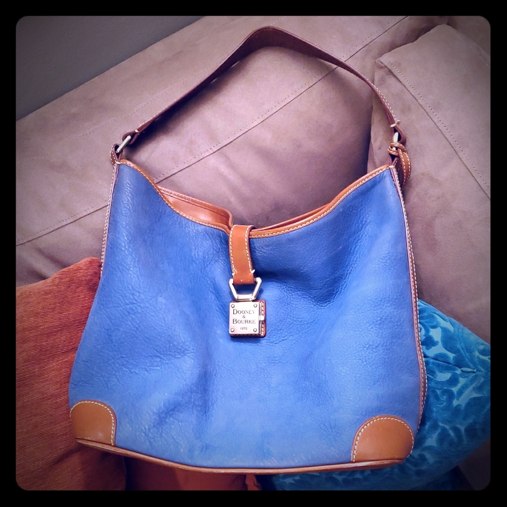 Dooney & Bourke bag
